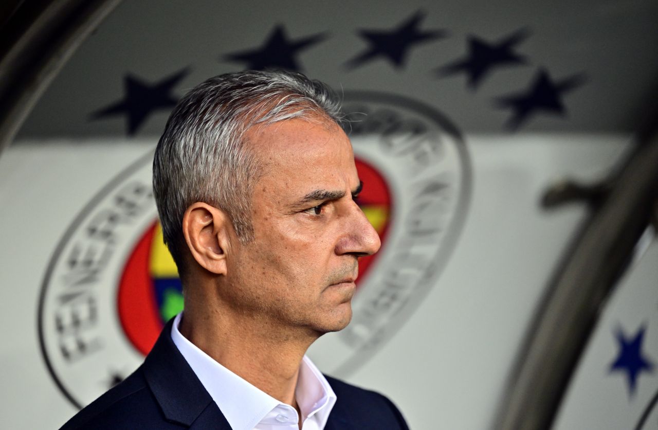 Maç sonu herkesi şaşkına çeviren olay yorum: "Penaltı uydurarak maçı Fenerbahçe'ye hediye etti! Kadıköy'de çok ciddi bir katliam yaşadık! Pendikspor’a verilen kırmızı kart da hatalı! Maçı kesinlikle Mert Hakan 7