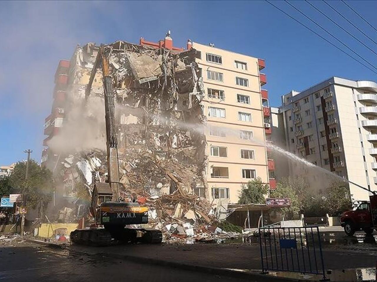 Prof. Dr. Naci Görür: “İzmir’de 7 büyüklüğünde bir deprem 1 milyon 800 bin ton dinamit patlamasına denk” 5