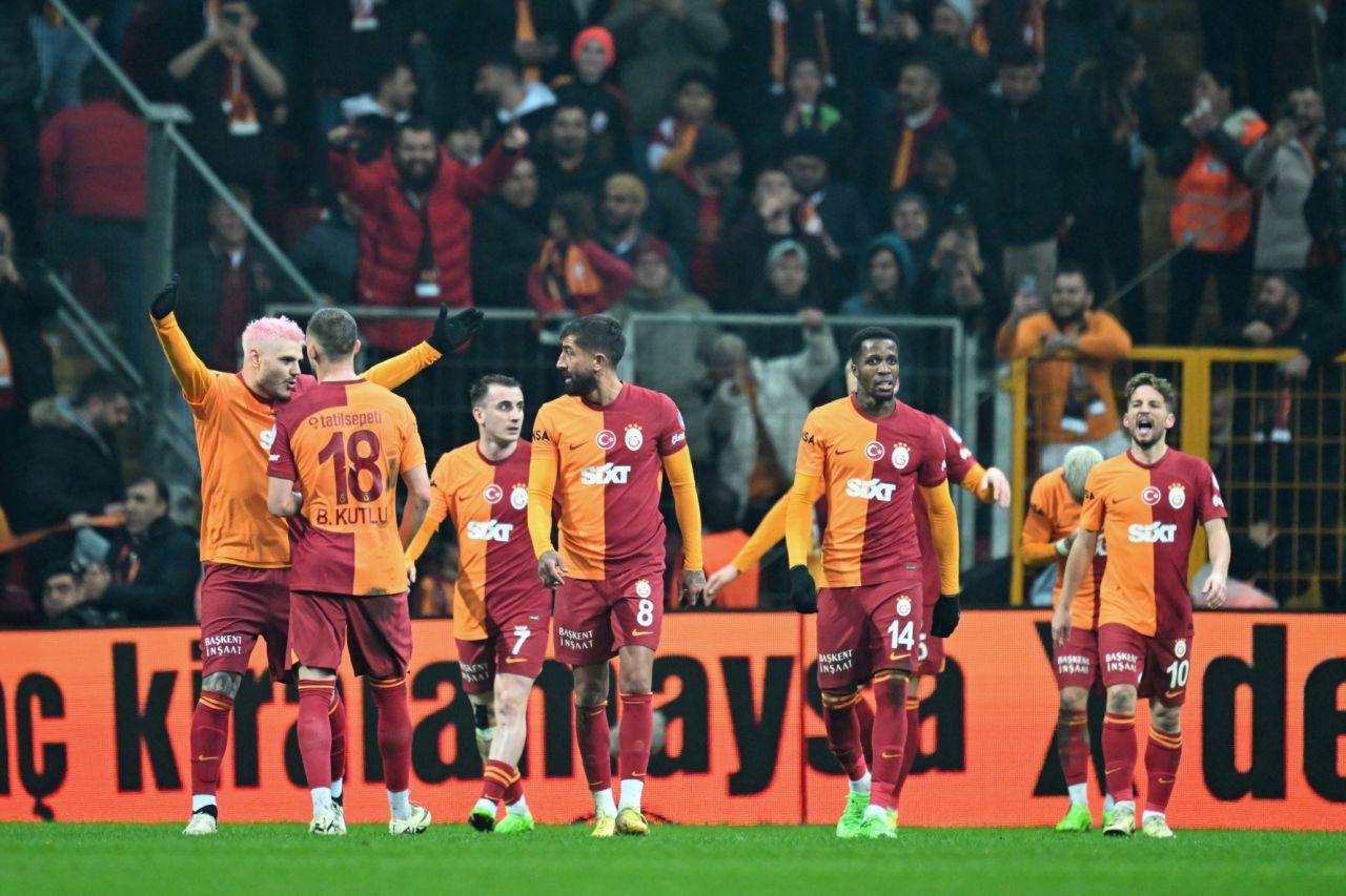Efsane isimden Mert Hakan'a sert sözler: "Garibim Pendikspor'a ve Kadir Sağlam'a yaptıklarına Trabzon'da yeltenmesin. Başına iş alır" 14