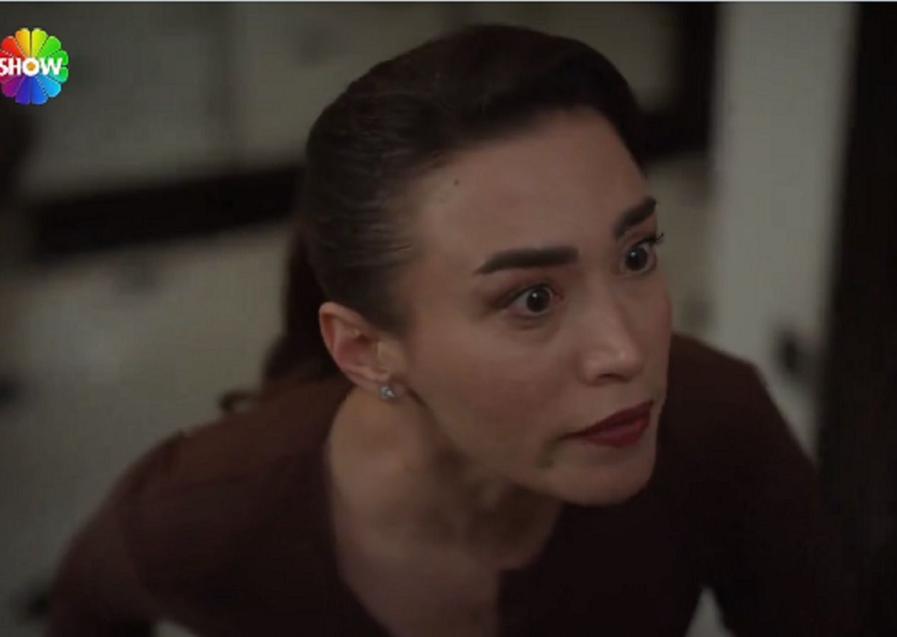 Estetiksiz hali görenleri hayrete düşürdü! Bahar dizisinin Rengin'i Ecem Özkaya'nın büyük değişimi... 2