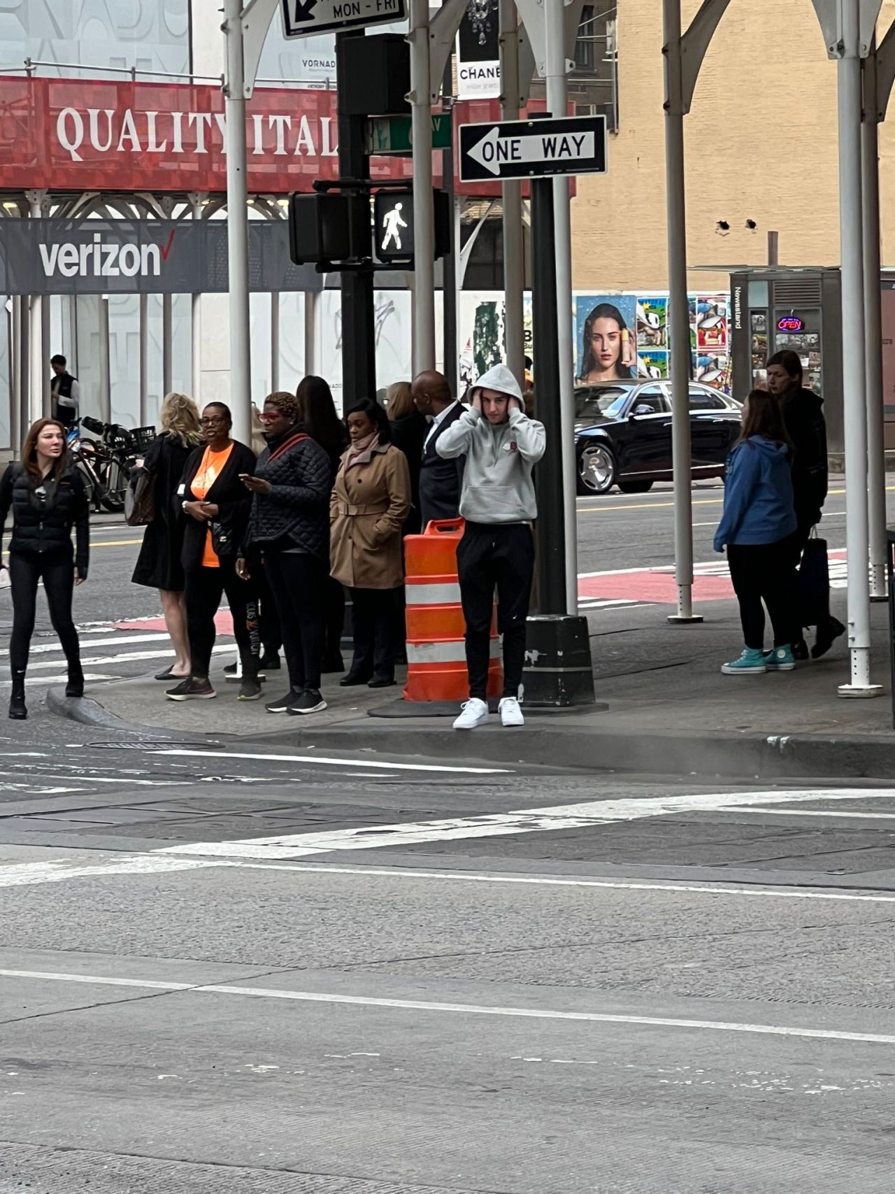 ABD'ye kaçan Eylem Tok ve oğlu New York'ta görüntülendi: Rahat tavırları dikkat çekti 4