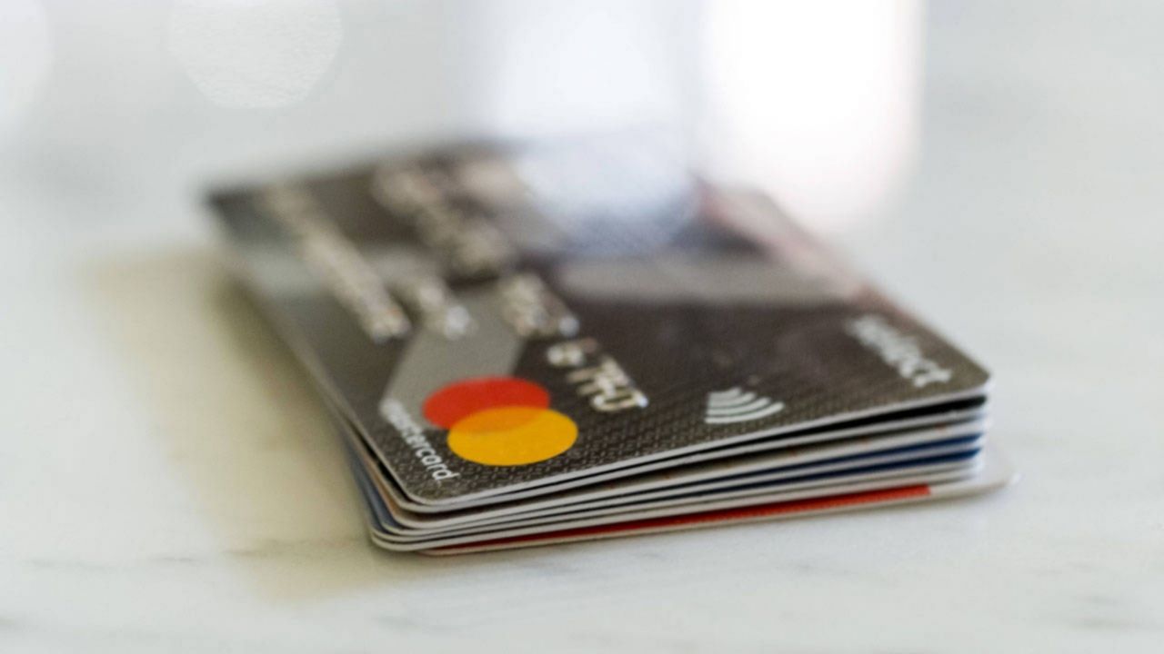 Kredi kartı ve nakit avans kullananlara bir uyarı da bankalardan! Yaptırım uygulanacak 11