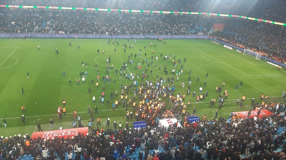 Trabzon'da çarşı pazar karıştı, kıyamet koptu! İşte kare kare o anlar... 11