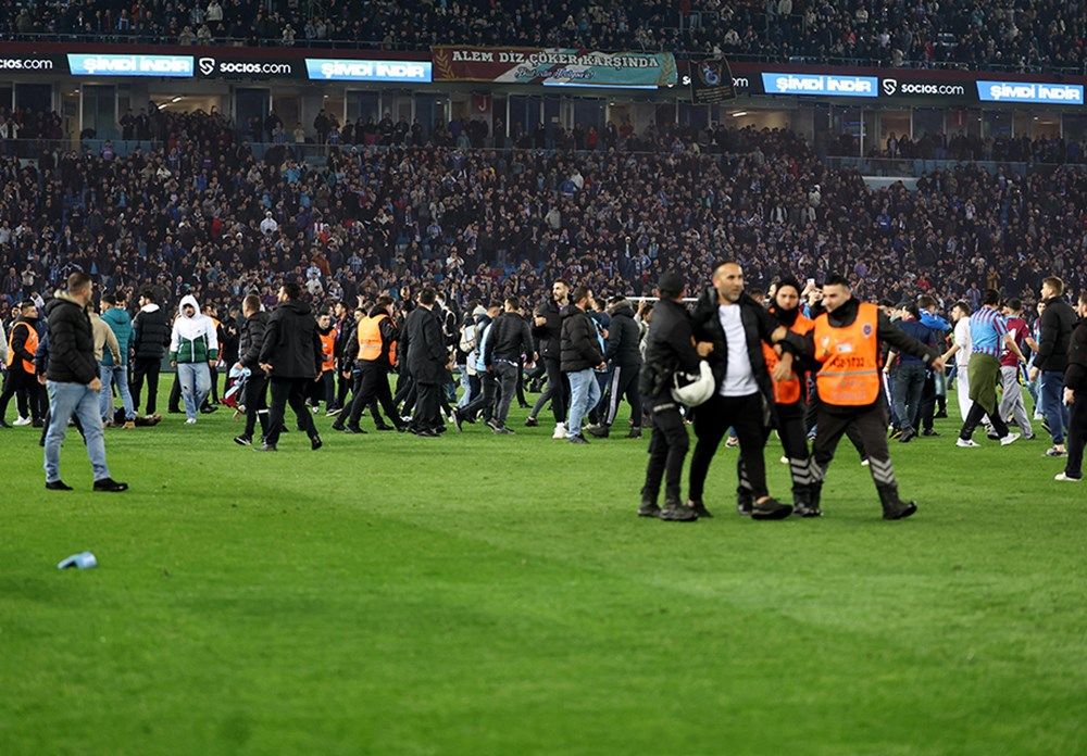 Trabzon'da çarşı pazar karıştı, kıyamet koptu! İşte kare kare o anlar... 31
