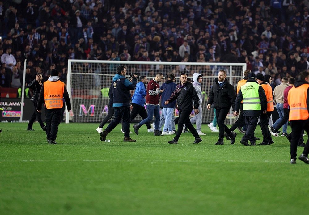 Trabzon'da çarşı pazar karıştı, kıyamet koptu! İşte kare kare o anlar... 35