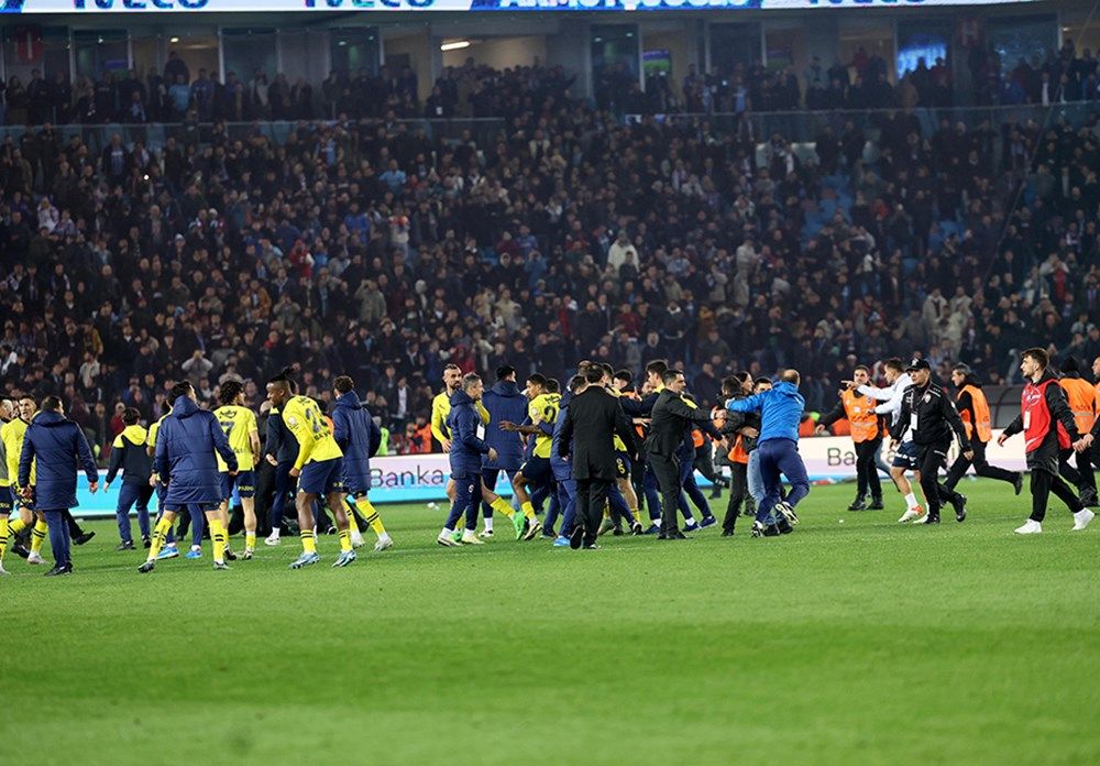 Trabzon'da çarşı pazar karıştı, kıyamet koptu! İşte kare kare o anlar... 41