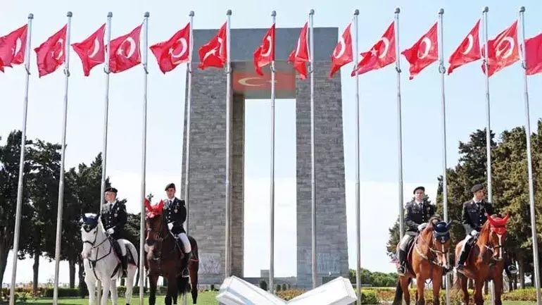 Çanakkale Deniz Zaferi’nin 109. yıl dönümü! Türk milletinin imkansız denileni başardığı kahramanlık destanı... 8