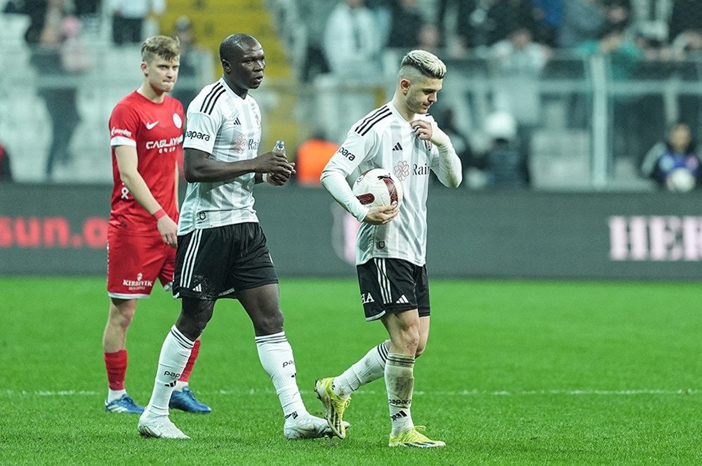 Galatasaray kan kaybetti, Fenerbahçe rakibini geçip fark attı! Süper Lig'in en değerli takımı belli oldu: Zirve el değiştirdi 19