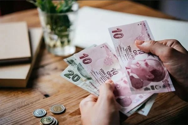 Emekliler dikkat, süre uzadı! Bankalar promosyonda rakamları güncellendi 26