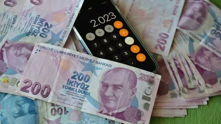 Emekliler dikkat, süre uzadı! Bankalar promosyonda rakamları güncellendi 1
