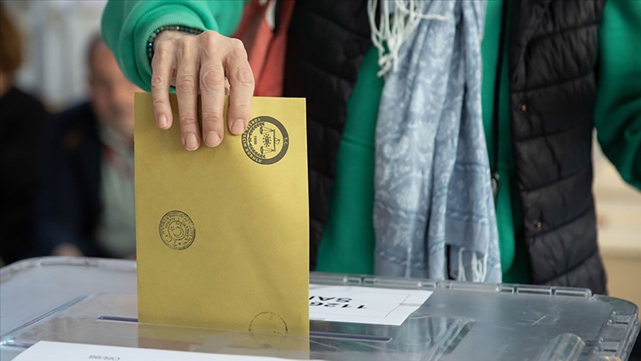 Seçim yasakları kısmen başladı! Anketler, mini referandum ve dahası... 3