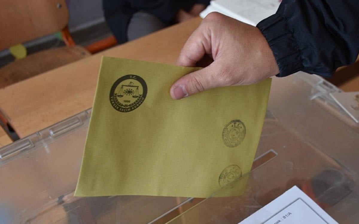Seçim yasakları kısmen başladı! Anketler, mini referandum ve dahası... 5