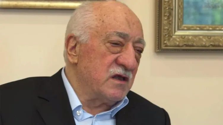 İmamoğlu'nun trolü UBE Haber sokak röportajcısı Uğur Gürses, FETÖ'cü eski savcı çıktı! 4