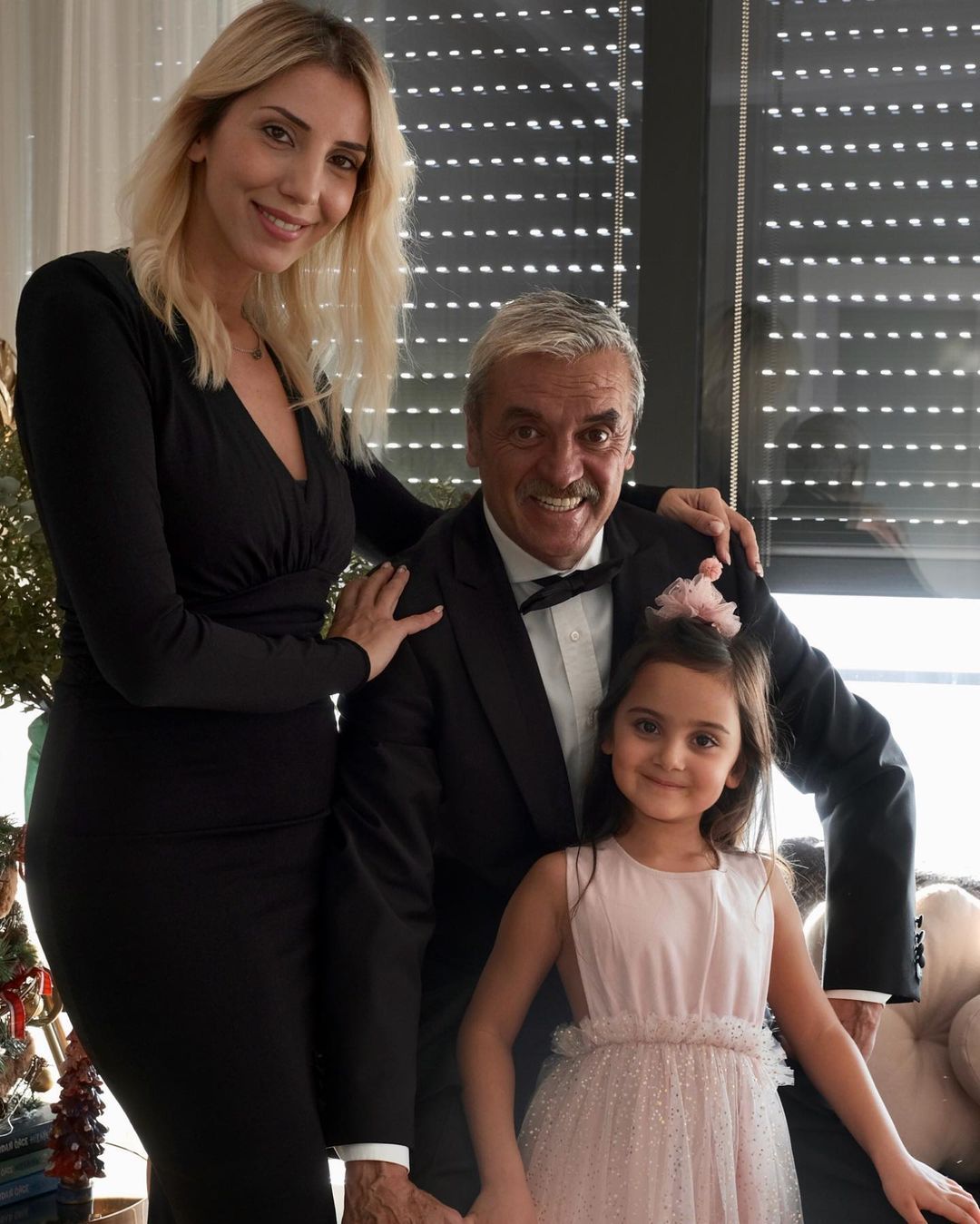 Mesut Akusta ile Şafak Özbir tek celsede boşandı! 1