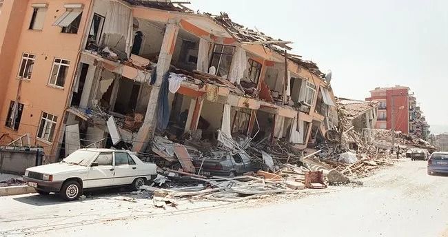 The Economist'e göre İstanbul seçimlerinin belirleyici unsuru “depreme hazırlık” 7