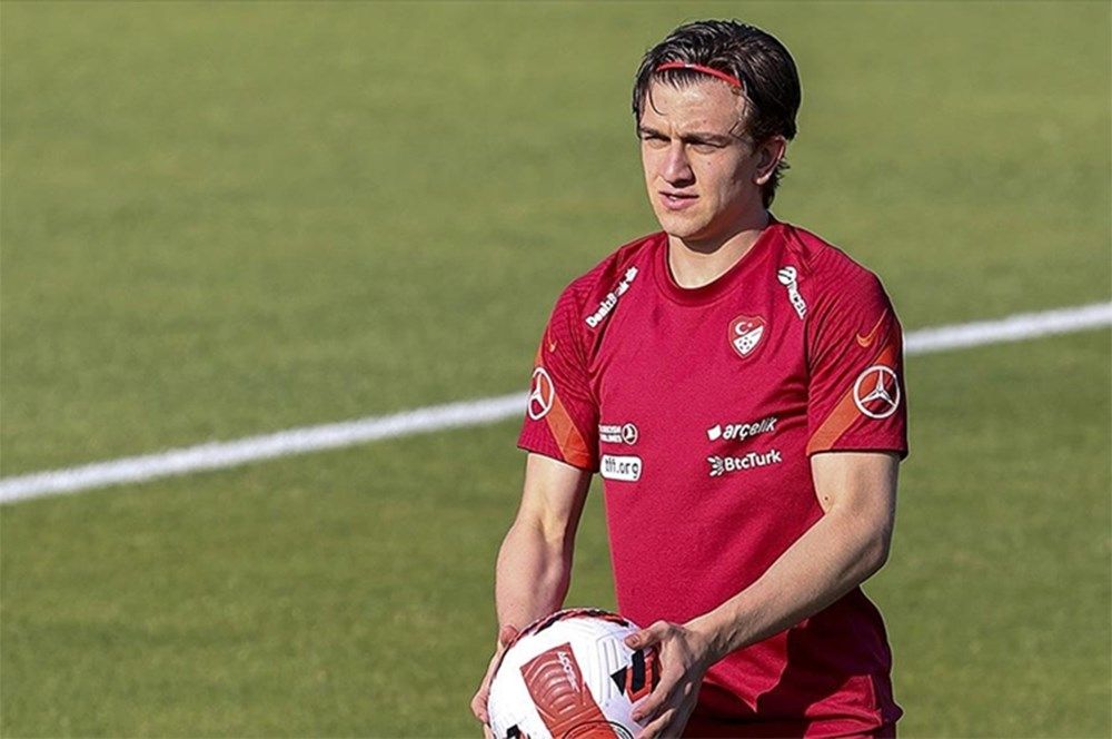 Hakan Çalhanoğlu ve Kenan Yıldız listeye damgasını vurdu! Herkes bu yıldızların peşinde: İşte A Milli Takım'ın aday kadrosundaki en değerli futbolcular... 10