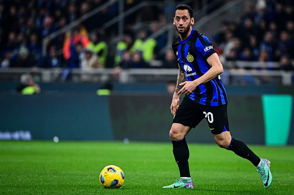 Hakan Çalhanoğlu ve Kenan Yıldız listeye damgasını vurdu! Herkes bu yıldızların peşinde: İşte A Milli Takım'ın aday kadrosundaki en değerli futbolcular... 31