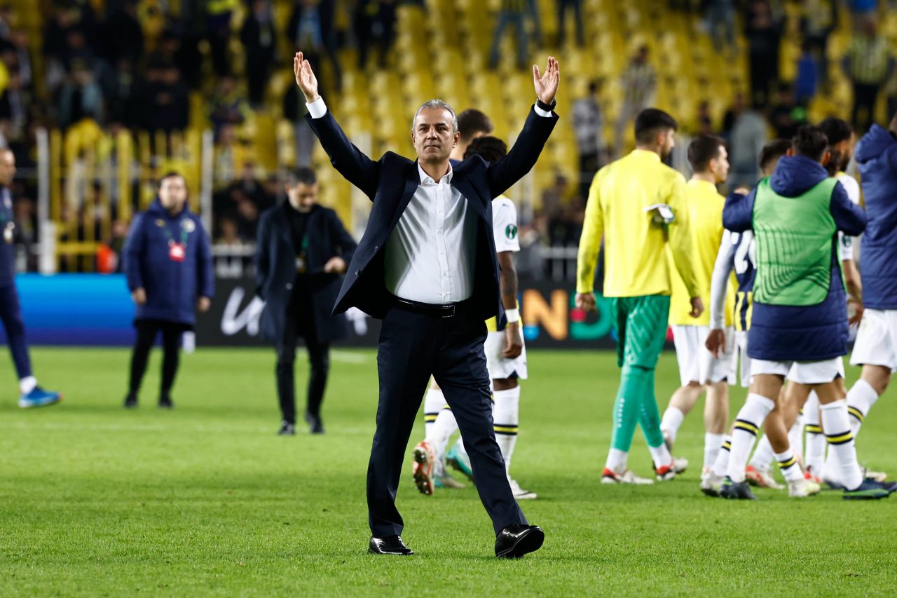 İsmail Kartal'ın söylediklerine inanamayacaksınız: "Oyuncularımı şişlemek için sahaya indiler! Osayi'nin kafasına vurup koridorda bayılttılar! Bize kimsenin ceza meza verebileceğini düşünmüyorum..." 20