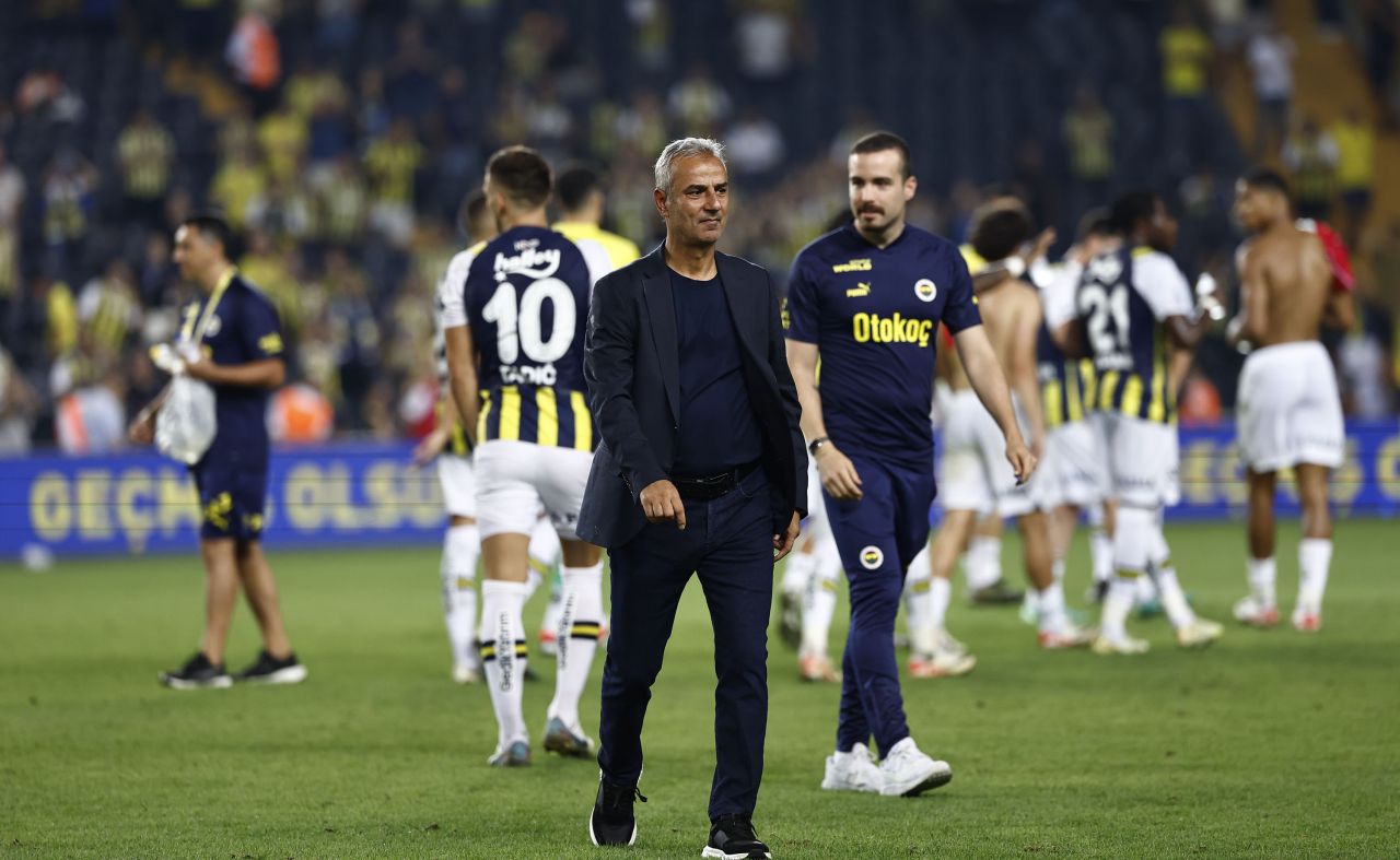 İsmail Kartal'ın söylediklerine inanamayacaksınız: "Oyuncularımı şişlemek için sahaya indiler! Osayi'nin kafasına vurup koridorda bayılttılar! Bize kimsenin ceza meza verebileceğini düşünmüyorum..." 22