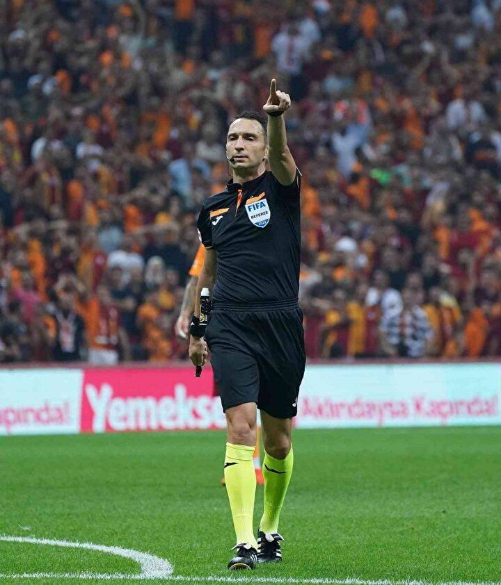 Galatasaray - Antalyaspor maçının hakem toplantısı ifşa oldu, sosyal medya ayağa kalktı! İşte Türk futbolunu yer yerinden oynatacak o diyalog... 2