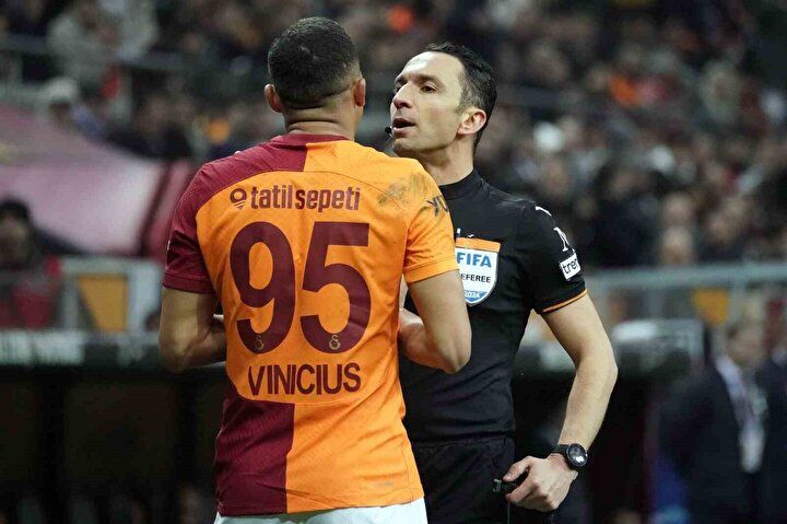 Galatasaray - Antalyaspor maçının hakem toplantısı ifşa oldu, sosyal medya ayağa kalktı! İşte Türk futbolunu yer yerinden oynatacak o diyalog... 9