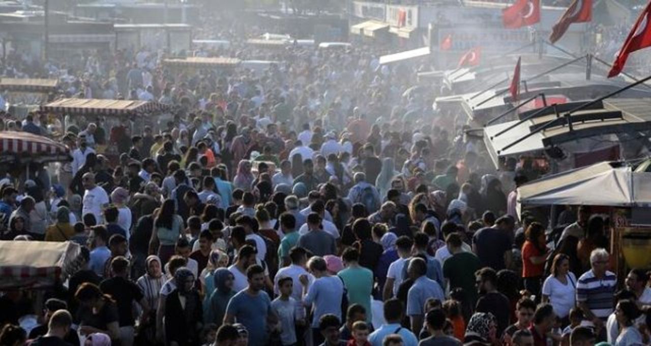 Prof. Dr. Ahmet Ercan: İstanbullular yaşayan ölülerdir 8