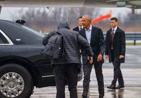 New York caddelerinde görülmemiş olay! 20 kum dolu kamyonla Joe Biden'ı korudular... 25