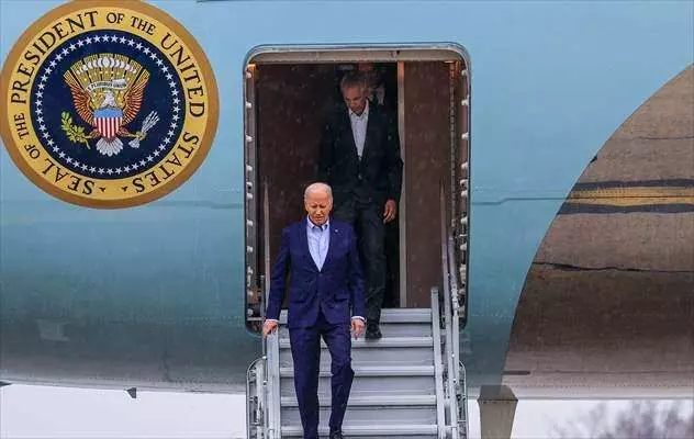New York caddelerinde görülmemiş olay! 20 kum dolu kamyonla Joe Biden'ı korudular... 33