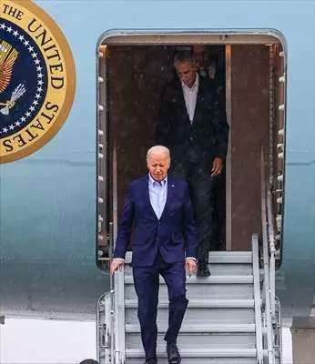 New York caddelerinde görülmemiş olay! 20 kum dolu kamyonla Joe Biden'ı korudular... 34