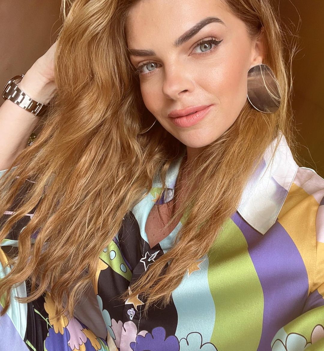 Pelin Karahan'dan olay itiraf! "Eşime çıplak fotoğraflar geliyor ama...'' 4