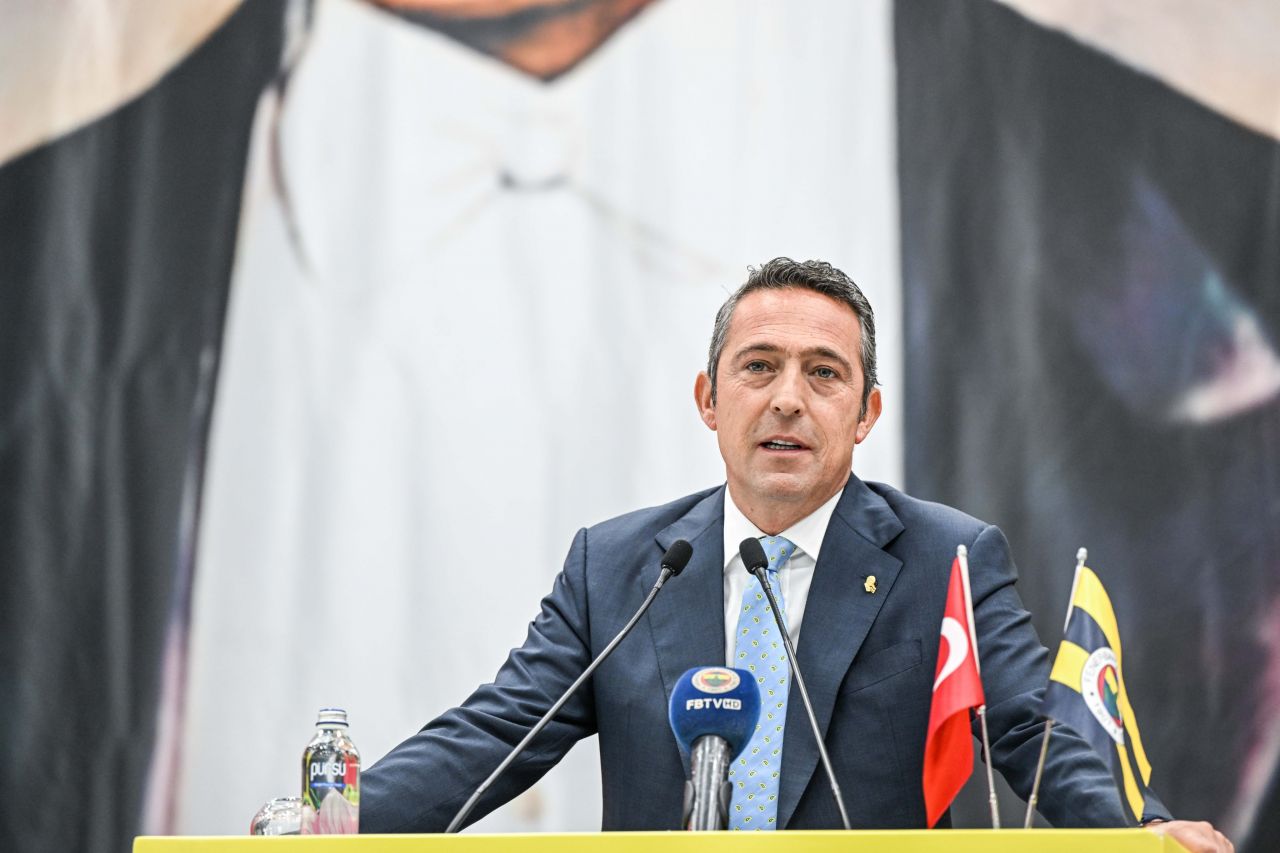 Ali Koç'tan Fenerbahçe taraftarına şok mesaj: "Futbol faaliyetlerini durdurabiliriz! İsmail Kartal'a takımı sahadan çek demiştim" 7