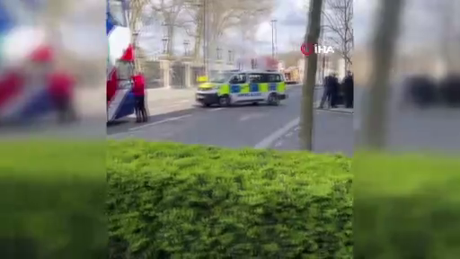 Buckingham Sarayı önünde elektrikli bisiklet patladı 8
