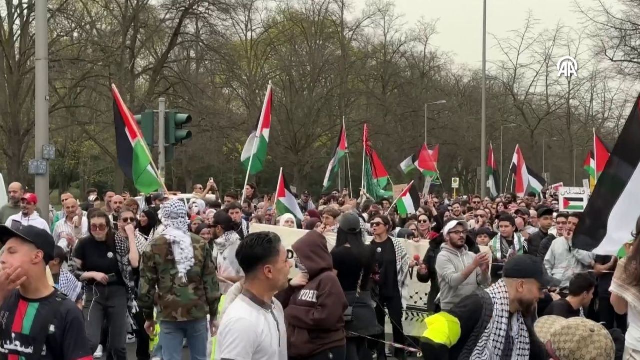 Avrupa Gazze için ayakta! Almanya- Fransa- Hollanda... Sokaklarda 'derhal ateşkes' çağrısı 2
