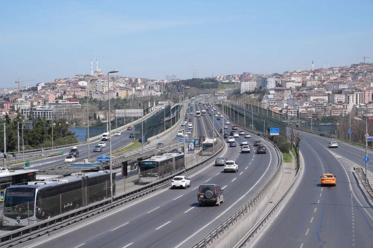 Yollar bomboş! İstanbul trafiğinde seçim sakinliği 2