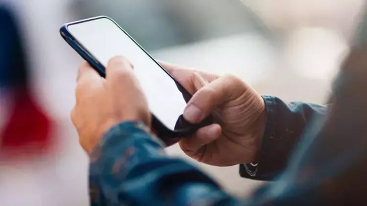 Cep telefonuyla görüşmede tavan fiyat belirlendi! İşte yeni tarife 3