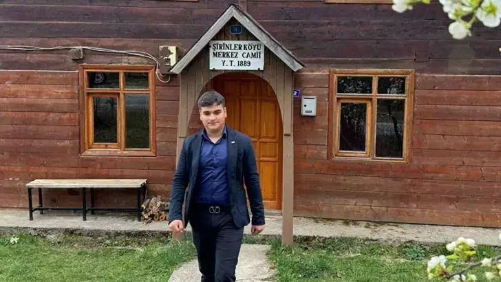 Bartın'da Şirinler köyünde 20 yaşındaki Mustafa Doğan muhtar seçildi 3