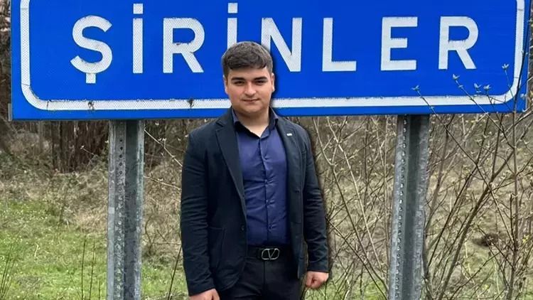 Bartın'da Şirinler köyünde 20 yaşındaki Mustafa Doğan muhtar seçildi 4