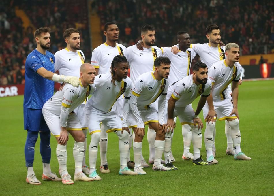 Ve Süper Lig'in şampiyonu belli oldu! Tüm analizler yapıldı, yapay zeka devreye girdi: Küme düşecek takımlar ve şampiyon olacak takım.... 2
