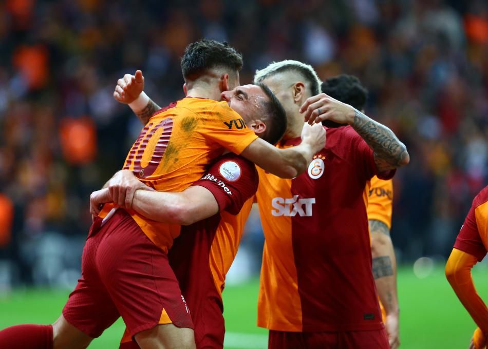 Ve Süper Lig'in şampiyonu belli oldu! Tüm analizler yapıldı, yapay zeka devreye girdi: Küme düşecek takımlar ve şampiyon olacak takım.... 10