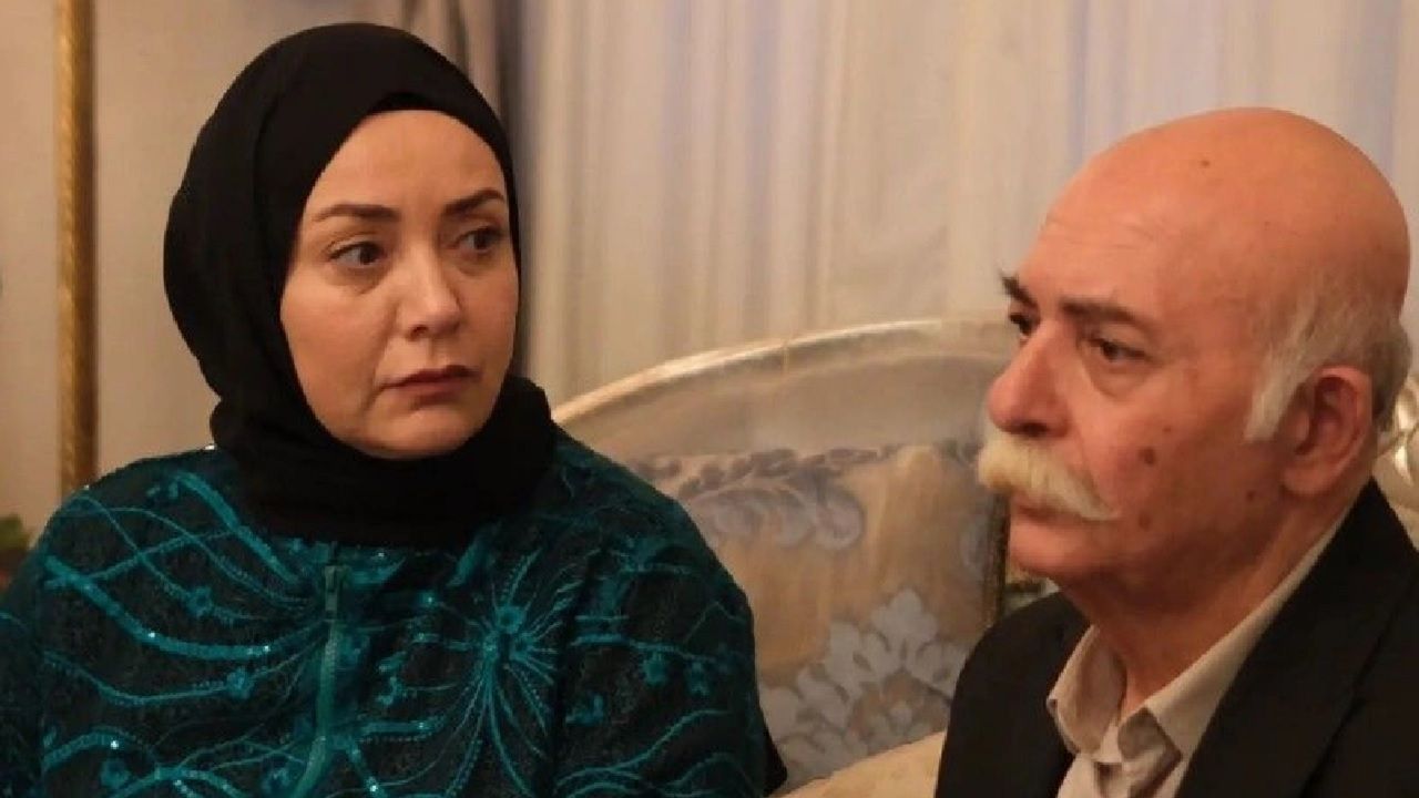 Kızılcık Şerbeti dizisinin Pembe'si Sibel Taşcıoğlu paylaştı! Sosyal medya dekoltesini konuşuyor... 2