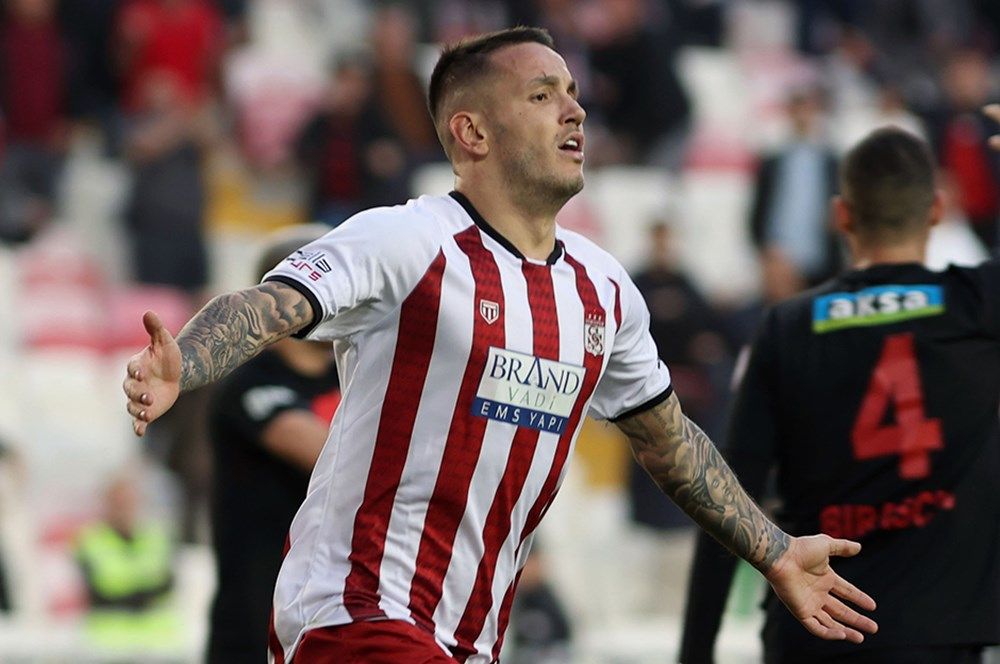 UEFA kulüpler sıralaması yenilendi! Süper Lig devi ezeli rakiplerini geride bıraktı: İşte o sıralama... 14