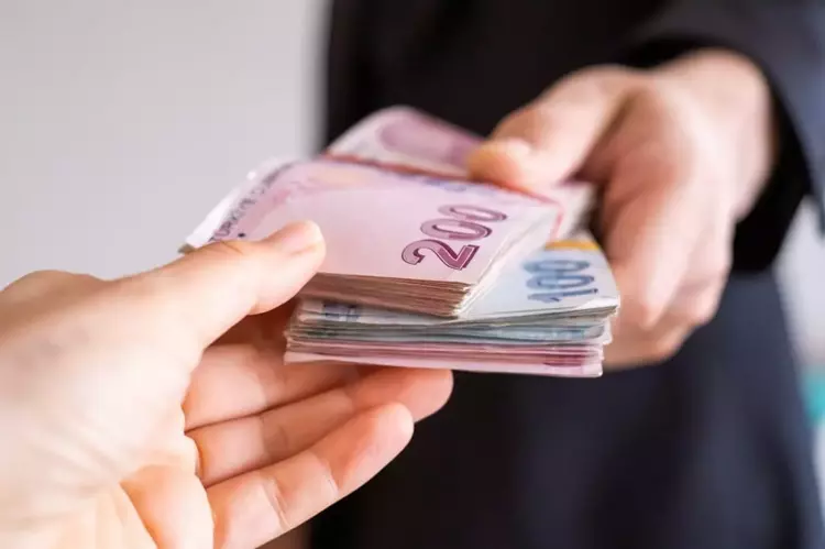 Milyonlar bekliyordu! Kademeli emeklilikte yeni düzen: İşte EYT'den sonra yaş ve prim detayı... 10