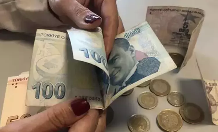 Milyonlar bekliyordu! Kademeli emeklilikte yeni düzen: İşte EYT'den sonra yaş ve prim detayı... 4