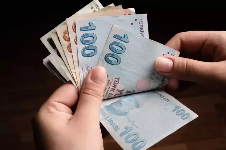 Milyonlar bekliyordu! Kademeli emeklilikte yeni düzen: İşte EYT'den sonra yaş ve prim detayı... 9