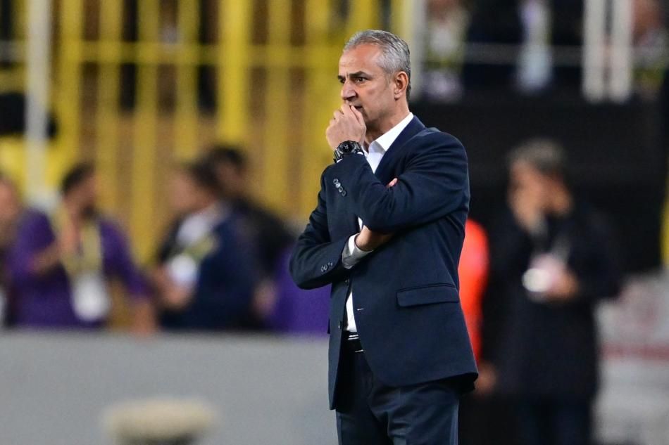 Fenerbahçe'ye dünyaca ünlü savunmacı geliyor! Jürgen Klopp'un gözdesi hocasıyla birlikte gemiyi terk edip Fener'e imza atacak 5