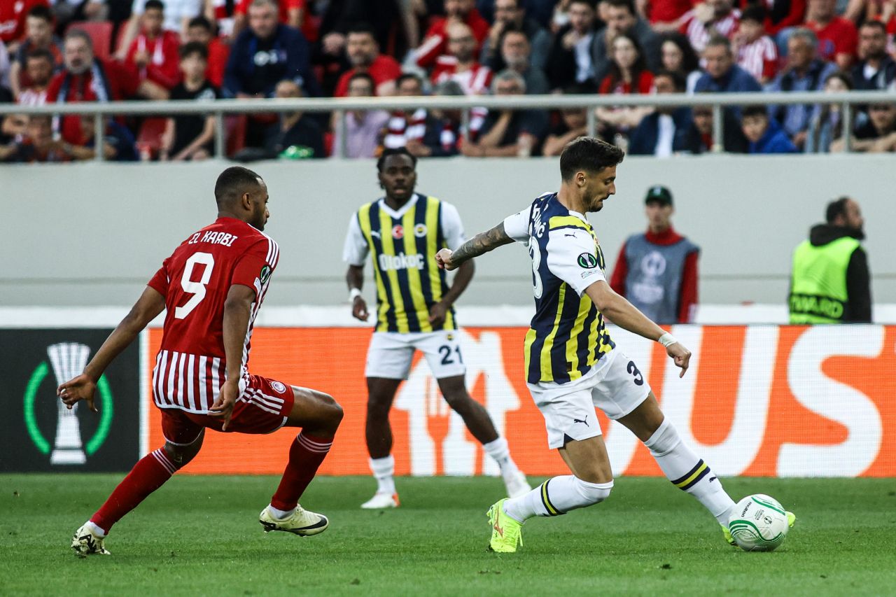 Fenerbahçeli Edin Dzeko'dan Türk bayraklı tepki! 4