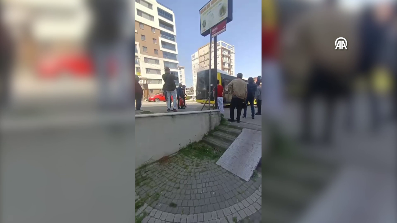 Beylikdüzü'nde seyir halindeki İETT otobüsünde çıkan yangın kamerada 1