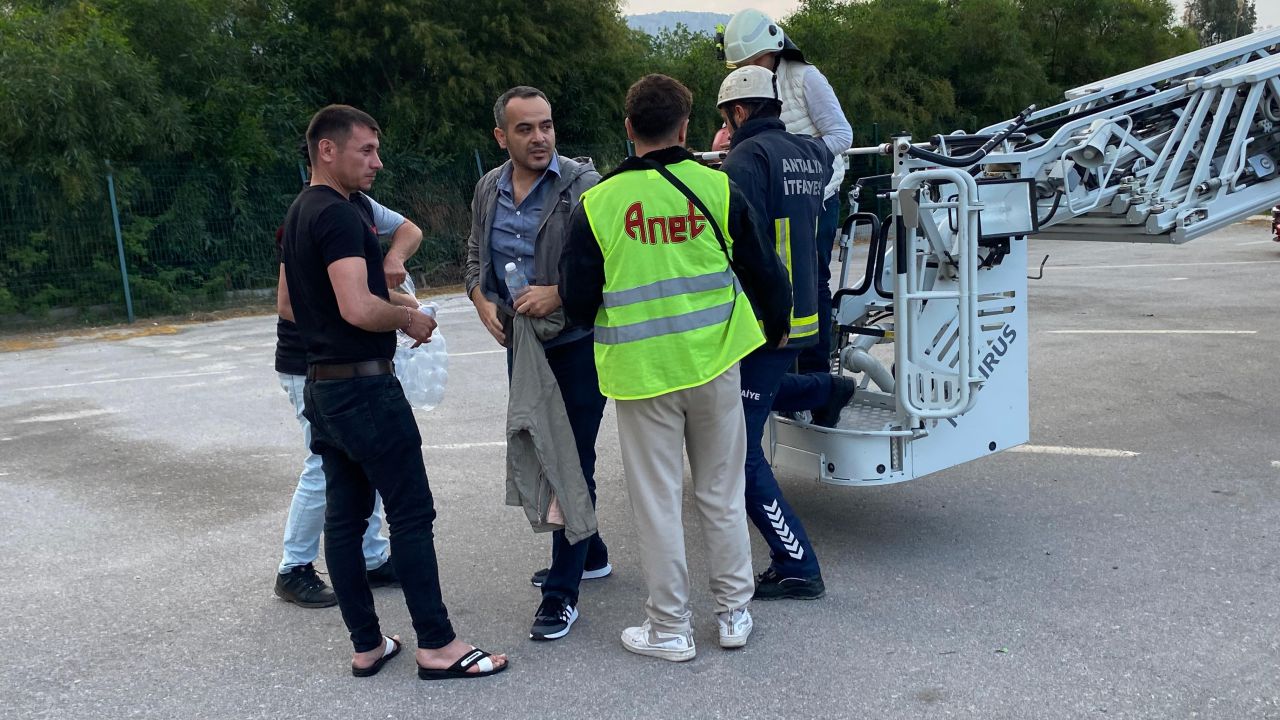 Antalya'da teleferik kabini düştü! Ölü ve yaralılar var 6