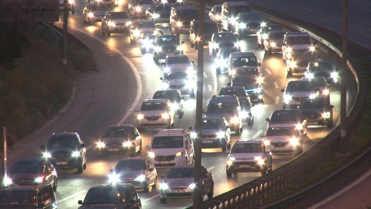 Kocaeli ve Bolu'da bayram trafiği yoğunluğu! İşte trafik durumu 6