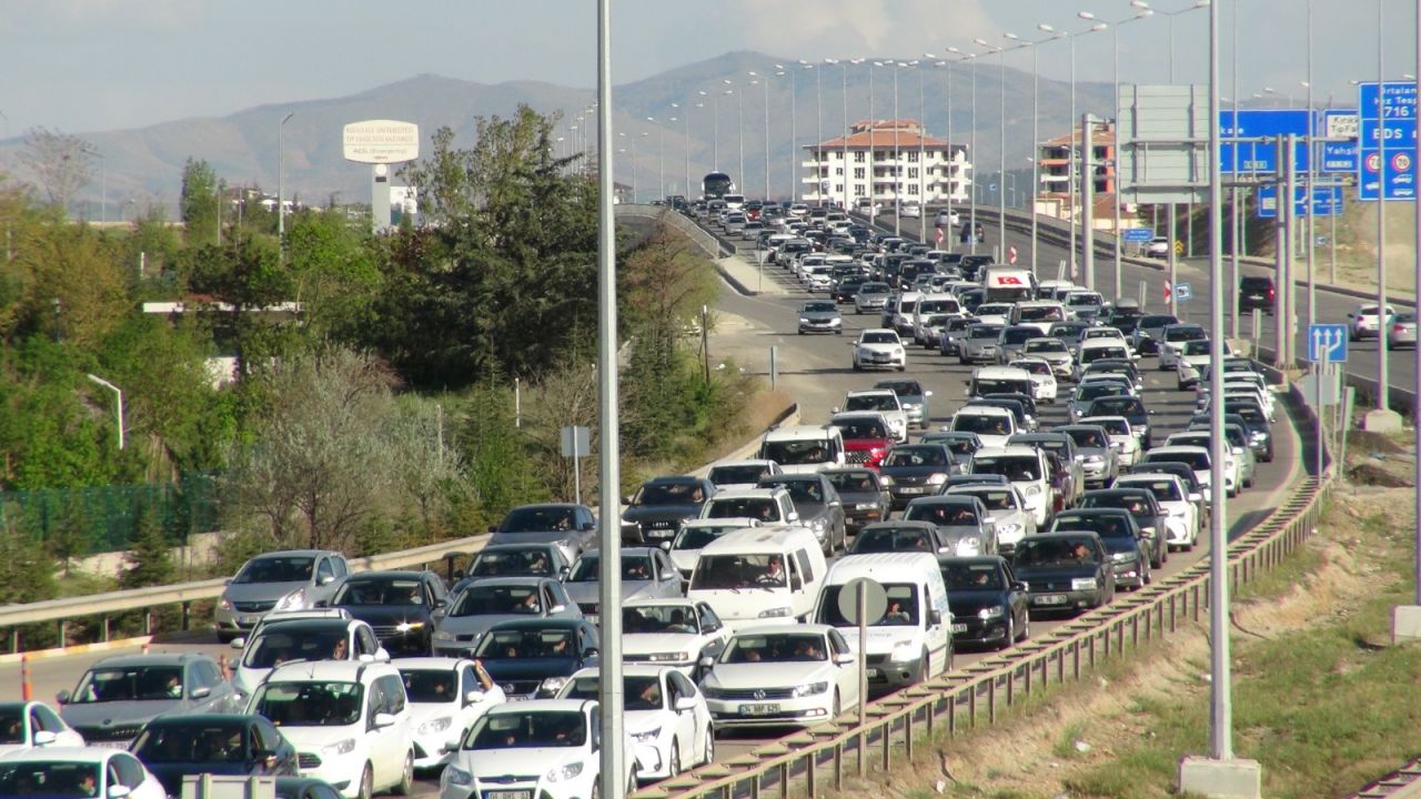 Osmangazi Köprüsü'nden yüz binlerce araç geçti! 5